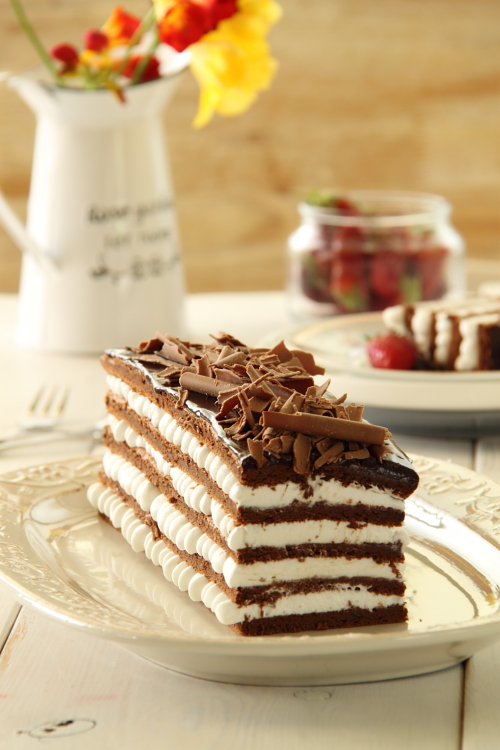 Chocolate cake layers kosher for Passover